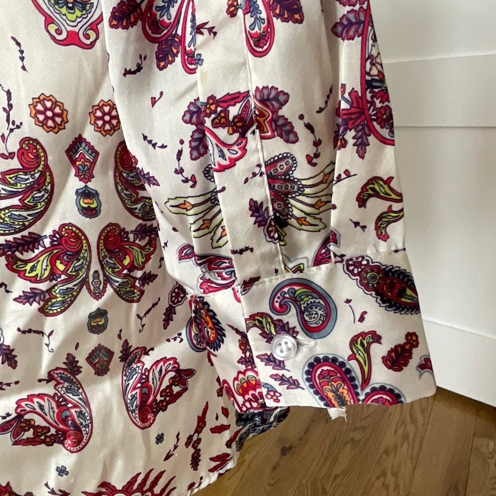 Vero Moda Grande Paisley Print Partial Button Tunic Blouse | Size Large - Picture 4 of 4